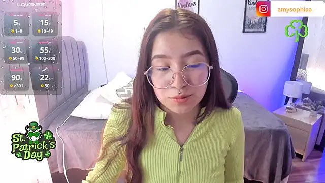 Amy joones online show from March 2025 04:43:02 PM