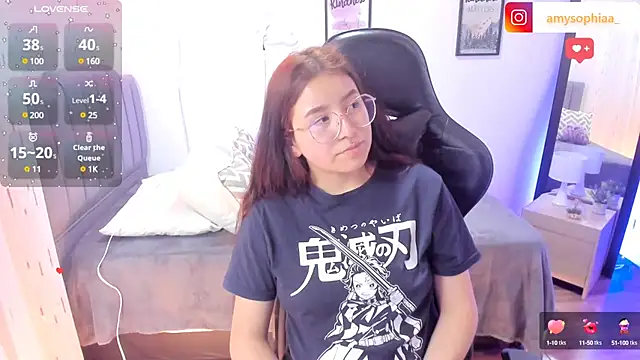 Amy joones online show from March 2025 05:23:02 PM