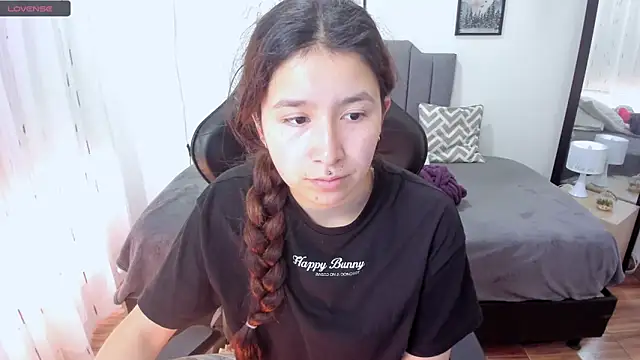 Amy joones online show from September 2025 02:11:01 PM