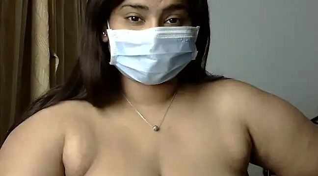cutelady65 online show from December 2024 01:43:02 PM