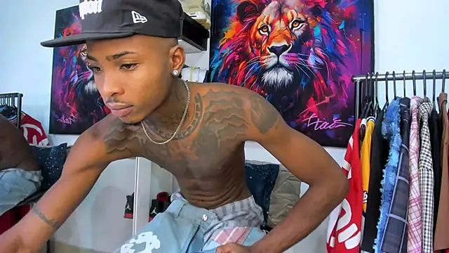 Snapshot of Pantera_black_21 chatting on October 2025 06:35:02 PM Pantera black 21 online show from October 2025 06:35:02 PM