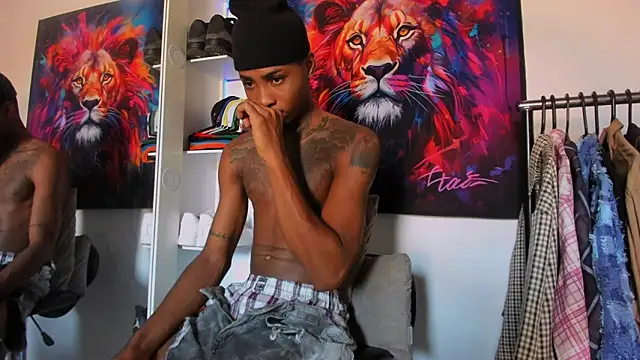 Snapshot of Pantera_black_21 chatting on November 2025 03:27:01 PM Pantera black 21 online show from November 2025 03:27:01 PM