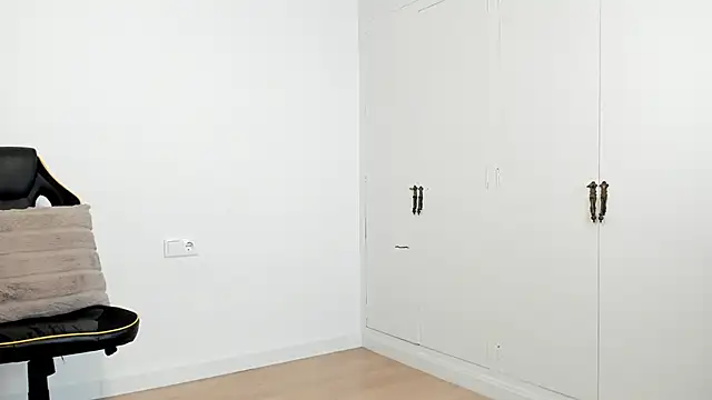 dan01  online show from March 2025 12:11:02 PM