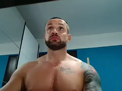 Magnificmuscles89 online show from March 2025 09:34:01 PM