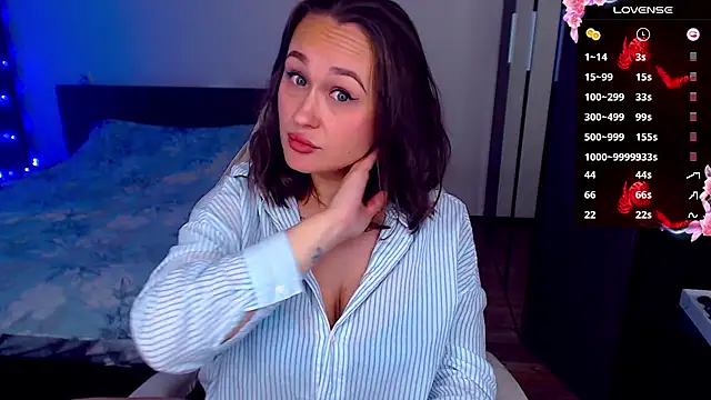 Snapshot of Cutie-Melanie chatting on October 2025 12:11:02 AM Cutie-Melanie online show from October 2025 12:11:02 AM