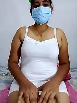 Snapshot of SLZAARA chatting on October 2025 08:16:02 PM SLZAARA online show from October 2025 08:16:02 PM