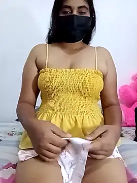 Snapshot of SLZAARA chatting on October 2025 08:09:02 PM SLZAARA online show from October 2025 08:09:02 PM