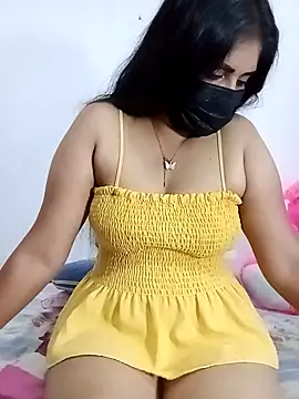 Snapshot of SLZAARA chatting on October 2025 03:25:01 AM SLZAARA online show from October 2025 03:25:01 AM