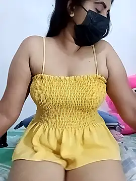 Snapshot of SLZAARA chatting on October 2025 08:11:02 PM SLZAARA online show from October 2025 08:11:02 PM