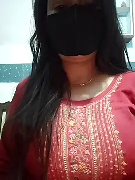 Snapshot of Aishwaryaa_69 chatting on January 2025 03:57:02 PM Aishwaryaa 69 online show from January 2025 03:57:02 PM