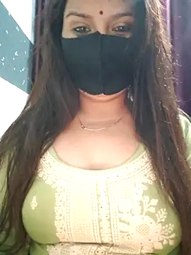 Snapshot of Aishwaryaa_69 chatting on February 2025 05:59:02 AM Aishwaryaa 69 online show from February 2025 05:59:02 AM