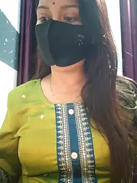Snapshot of Aishwaryaa_69 chatting on March 2025 02:47:02 AM Aishwaryaa 69 online show from March 2025 02:47:02 AM