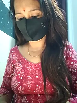 Snapshot of Aishwaryaa_69 chatting on March 2025 09:16:01 AM Aishwaryaa 69 online show from March 2025 09:16:01 AM