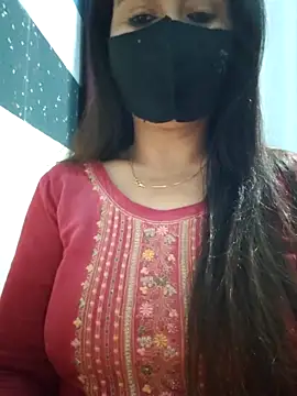 Snapshot of Aishwaryaa_69 chatting on March 2025 04:05:02 AM Aishwaryaa 69 online show from March 2025 04:05:02 AM