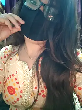 Snapshot of Aishwaryaa_69 chatting on September 2025 07:19:02 AM Aishwaryaa 69 online show from September 2025 07:19:02 AM
