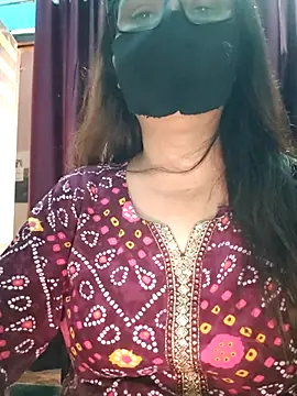 Snapshot of Aishwaryaa_69 chatting on September 2025 06:48:02 AM Aishwaryaa 69 online show from September 2025 06:48:02 AM