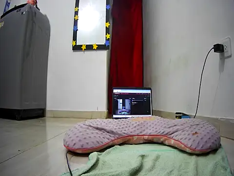 Snapshot of liam-65 chatting on November 2025 11:47:01 AM liam-65 online show from November 2025 11:47:01 AM