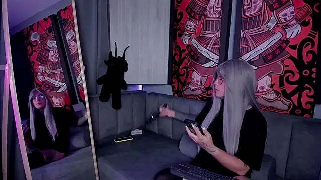 Snapshot of JadeyKhada chatting on October 2025 12:27:01 AM JadeyKhada online show from October 2025 12:27:01 AM