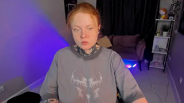 Cassie xKiss online show from September 2025 08:25:01 PM