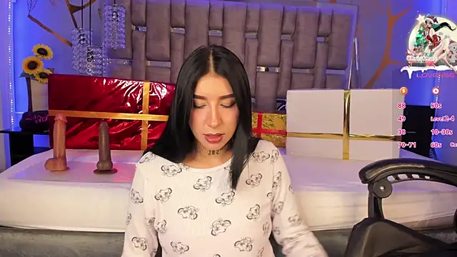 Leiaa  online show from December 2024 05:06:01 AM