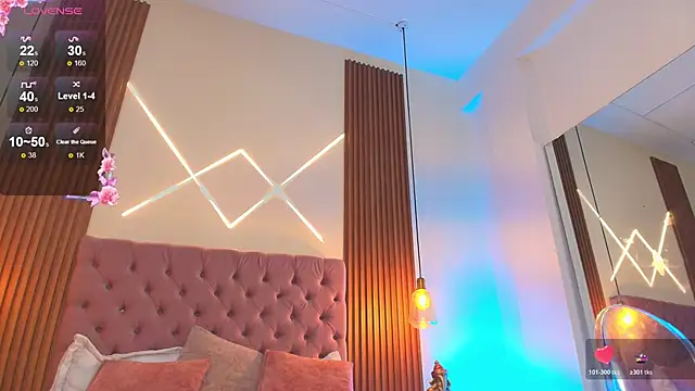 Sophia turneer online show from October 2025 09:48:01 PM