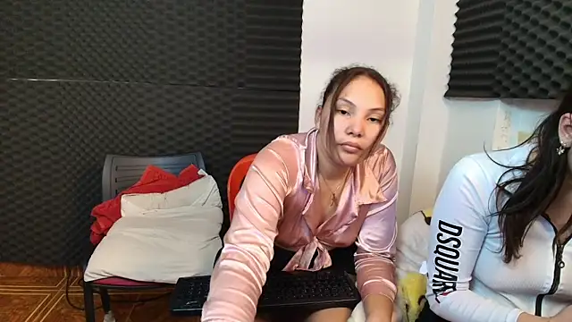 dannamomcerrat online show from December 2024 04:45:02 AM