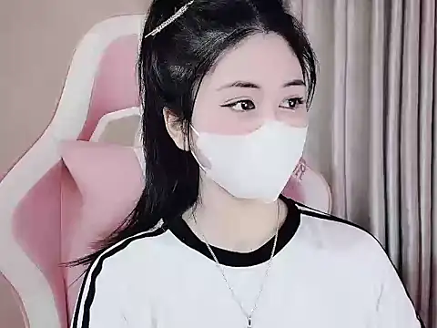 Snapshot of _Lygn__ chatting on January 2025 09:05:01 AM Lygn online show from January 2025 09:05:01 AM