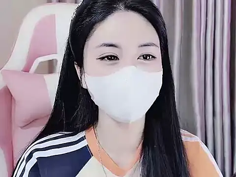 Snapshot of _Lygn__ chatting on January 2025 11:17:01 AM Lygn online show from January 2025 11:17:01 AM