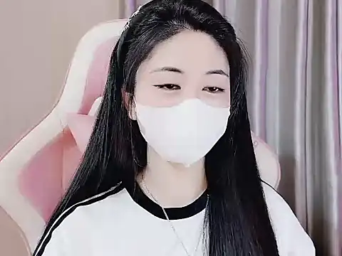 Snapshot of _Lygn__ chatting on January 2025 07:37:01 PM Lygn online show from January 2025 07:37:01 PM