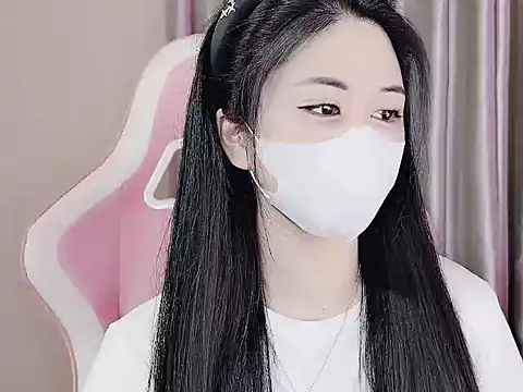 Snapshot of _Lygn__ chatting on February 2025 04:52:01 PM Lygn online show from February 2025 04:52:01 PM