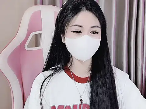 Snapshot of _Lygn__ chatting on February 2025 08:11:02 PM Lygn online show from February 2025 08:11:02 PM