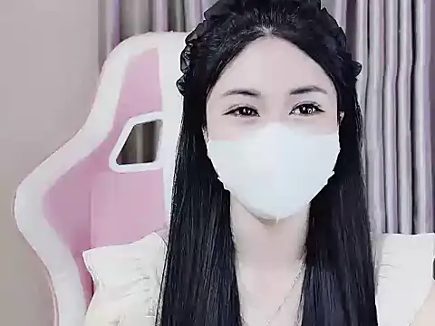 Snapshot of _Lygn__ chatting on March 2025 10:15:02 PM Lygn online show from March 2025 10:15:02 PM