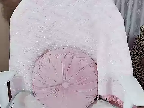 Snapshot of _Lygn__ chatting on September 2025 02:28:01 PM Lygn online show from September 2025 02:28:01 PM