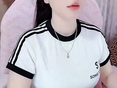 Snapshot of _Lygn__ chatting on September 2025 03:52:01 AM Lygn online show from September 2025 03:52:01 AM