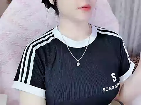 Snapshot of _Lygn__ chatting on September 2025 11:53:02 PM Lygn online show from September 2025 11:53:02 PM