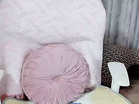 Snapshot of _Lygn__ chatting on September 2025 12:38:01 AM Lygn online show from September 2025 12:38:01 AM