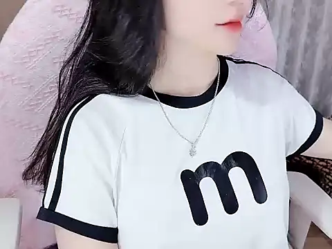 Snapshot of _Lygn__ chatting on October 2025 11:42:02 AM Lygn online show from October 2025 11:42:02 AM