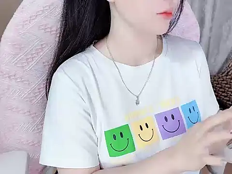 Snapshot of _Lygn__ chatting on October 2025 10:31:01 PM Lygn online show from October 2025 10:31:01 PM