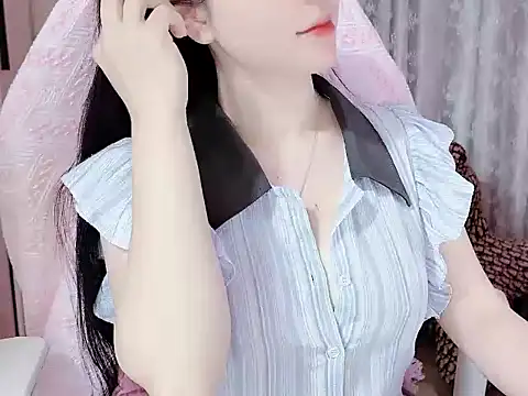 Snapshot of _Lygn__ chatting on November 2025 10:15:01 AM Lygn online show from November 2025 10:15:01 AM