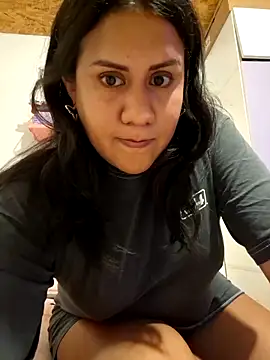 Snapshot of KasiaVenus_ chatting on November 2025 03:40:02 AM KasiaVenus online show from November 2025 03:40:02 AM