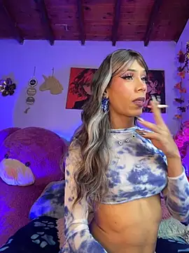 Snapshot of Alexa_Chanell_Oficial chatting on October 2025 02:23:02 AM Alexa Chanell Oficial online show from October 2025 02:23:02 AM