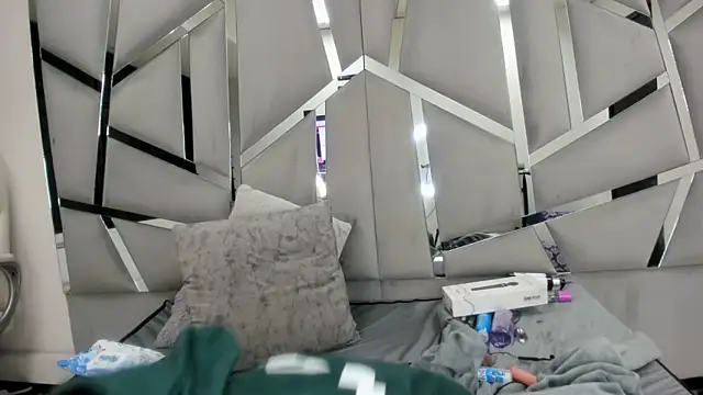 Catherinee69 x online show from December 2024 10:34:02 AM