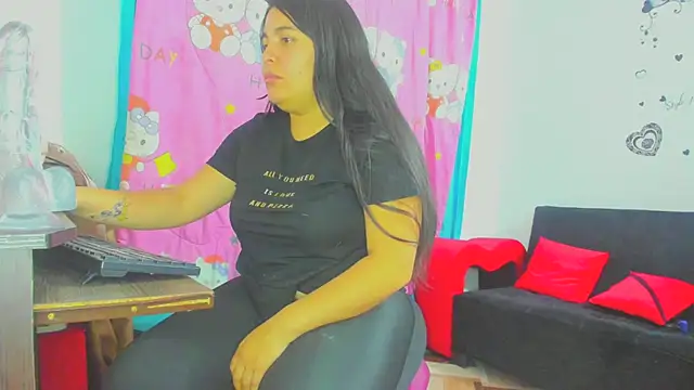 yournaughtyandsexyprinces online show from November 2025 02:32:01 AM