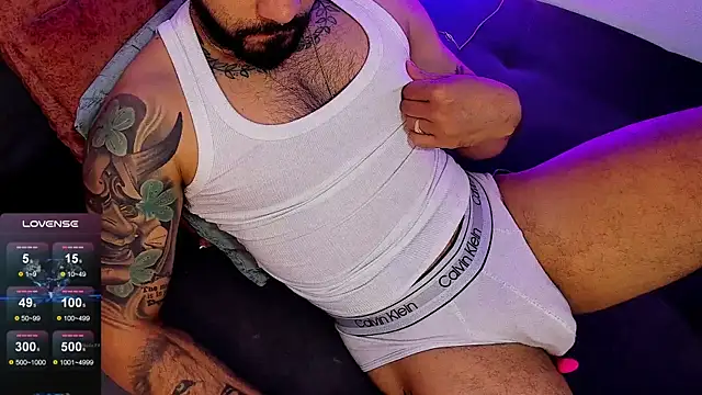 Snapshot of mikemulerr chatting on October 2025 08:44:01 PM mikemulerr online show from October 2025 08:44:01 PM