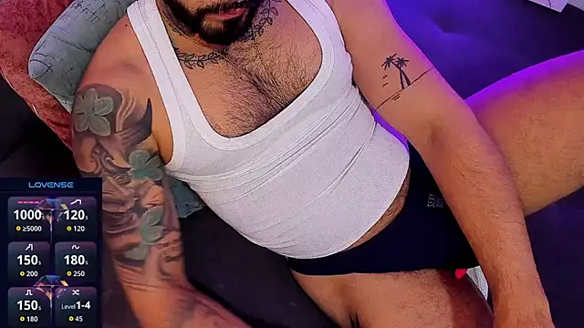 Snapshot of mikemulerr chatting on October 2025 08:53:02 PM mikemulerr online show from October 2025 08:53:02 PM