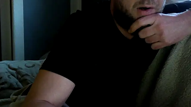 donhulio482 online show from March 2025 04:00:02 PM