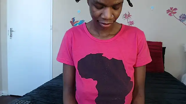 Blacktittiex02 online show from October 2025 11:39:01 AM