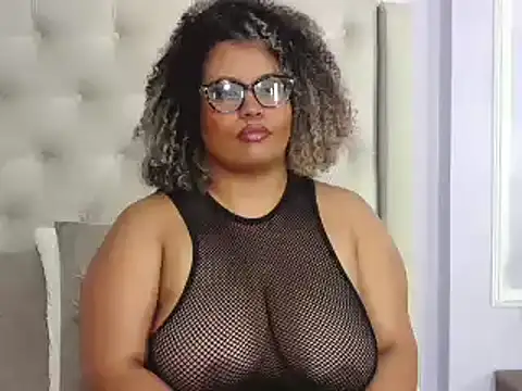 Snapshot of SammyHank chatting on January 2025 02:43:02 AM SammyHank online show from January 2025 02:43:02 AM