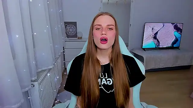 StellaLawless online show from December 2024 07:43:02 PM