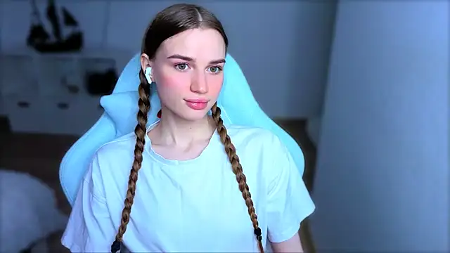 Snapshot of StellaLawless chatting on October 2025 12:28:01 PM StellaLawless online show from October 2025 12:28:01 PM